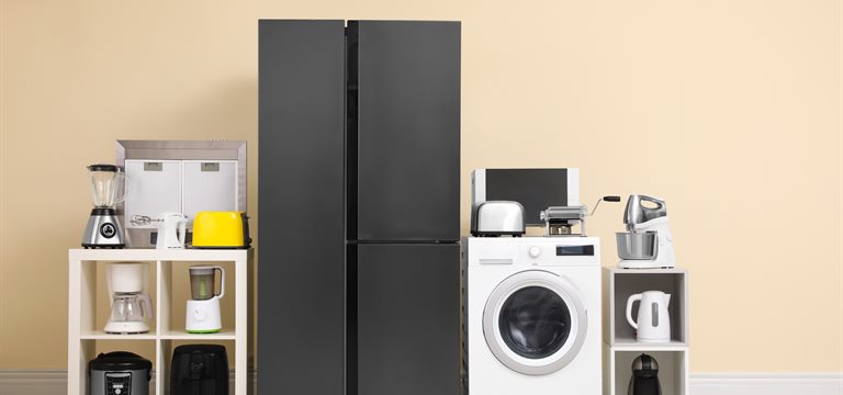 洗濯機と収納棚